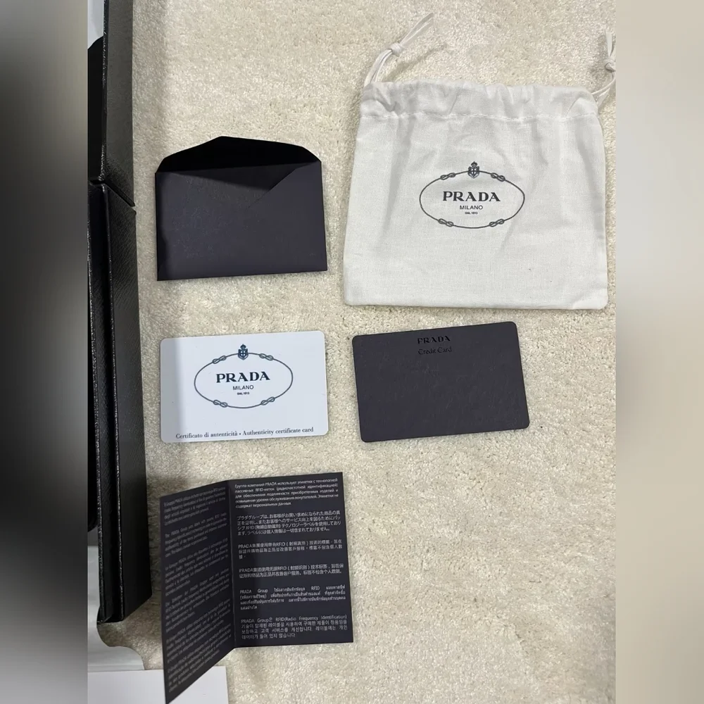 Prada Re-Nylon and Saffiano leather smartphone case bag - Picture 6 of 7